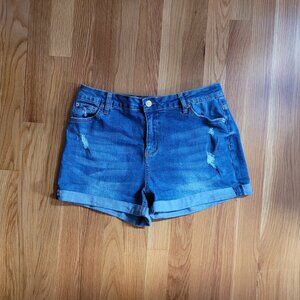 Love Tree Denim Shorts Size L (32)